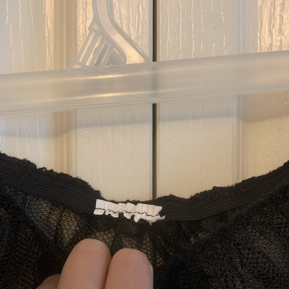 Costume tea party Halloween black mesh tutu with black and white polka dot hem - Picture 5 of 6